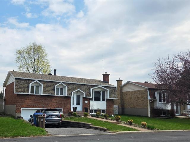 7490 Av. Trahan