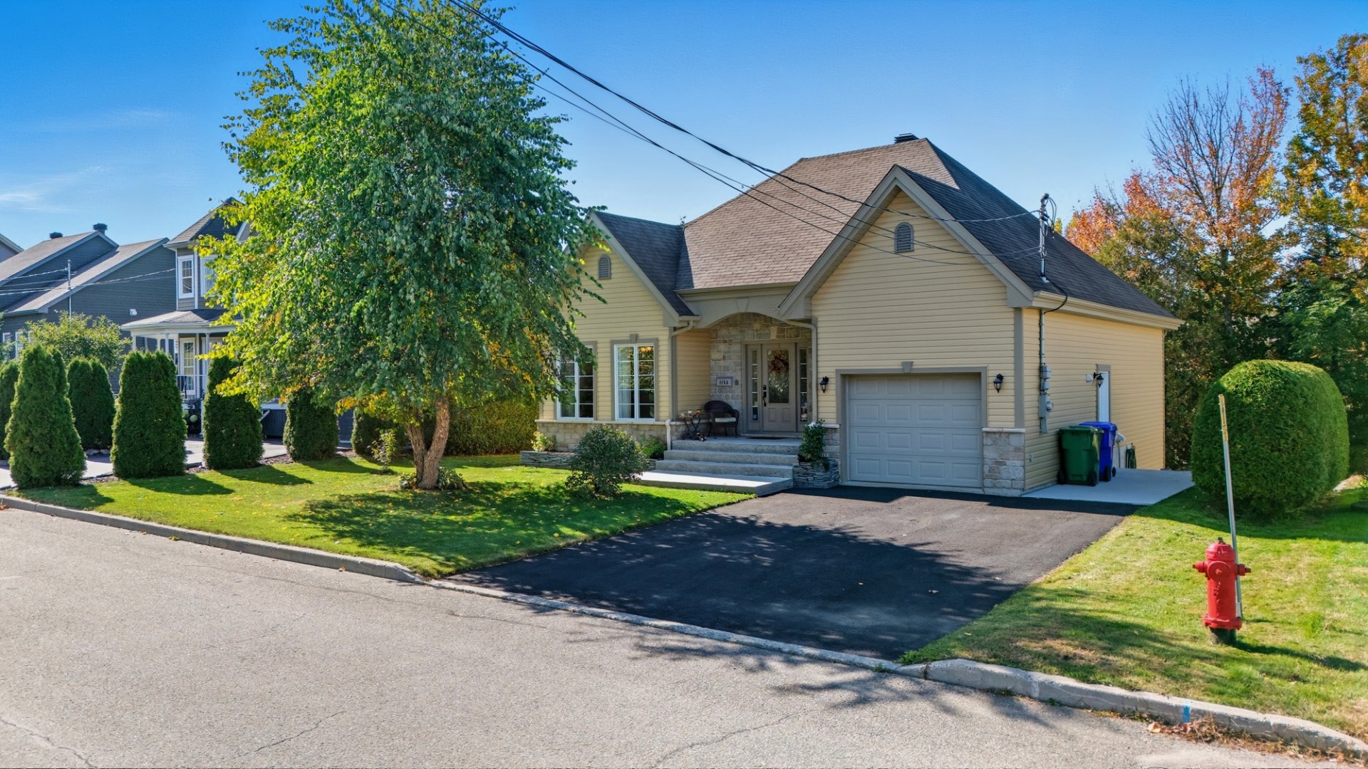 1153 Rue de Soeur-Hélène