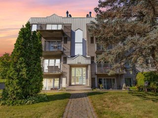 #300 - 2765 Av. de la Renaissance