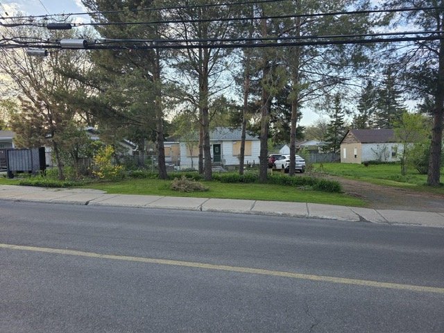12321 Boul. Gouin O.