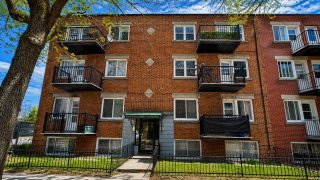 440 Av. Ball