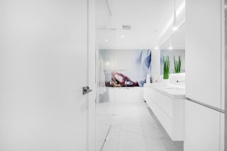 Ensuite bathroom