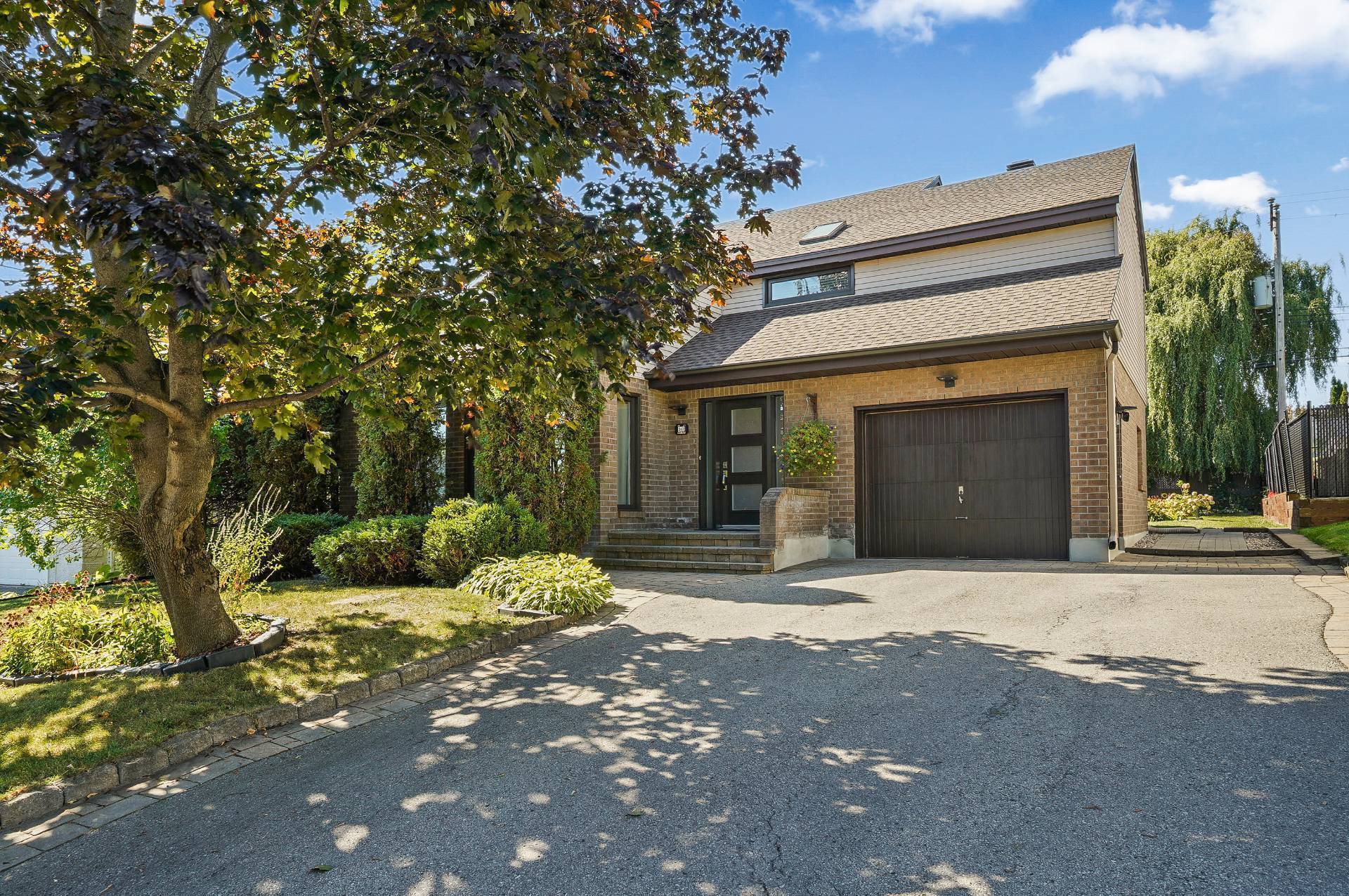 542 Rue Triolet