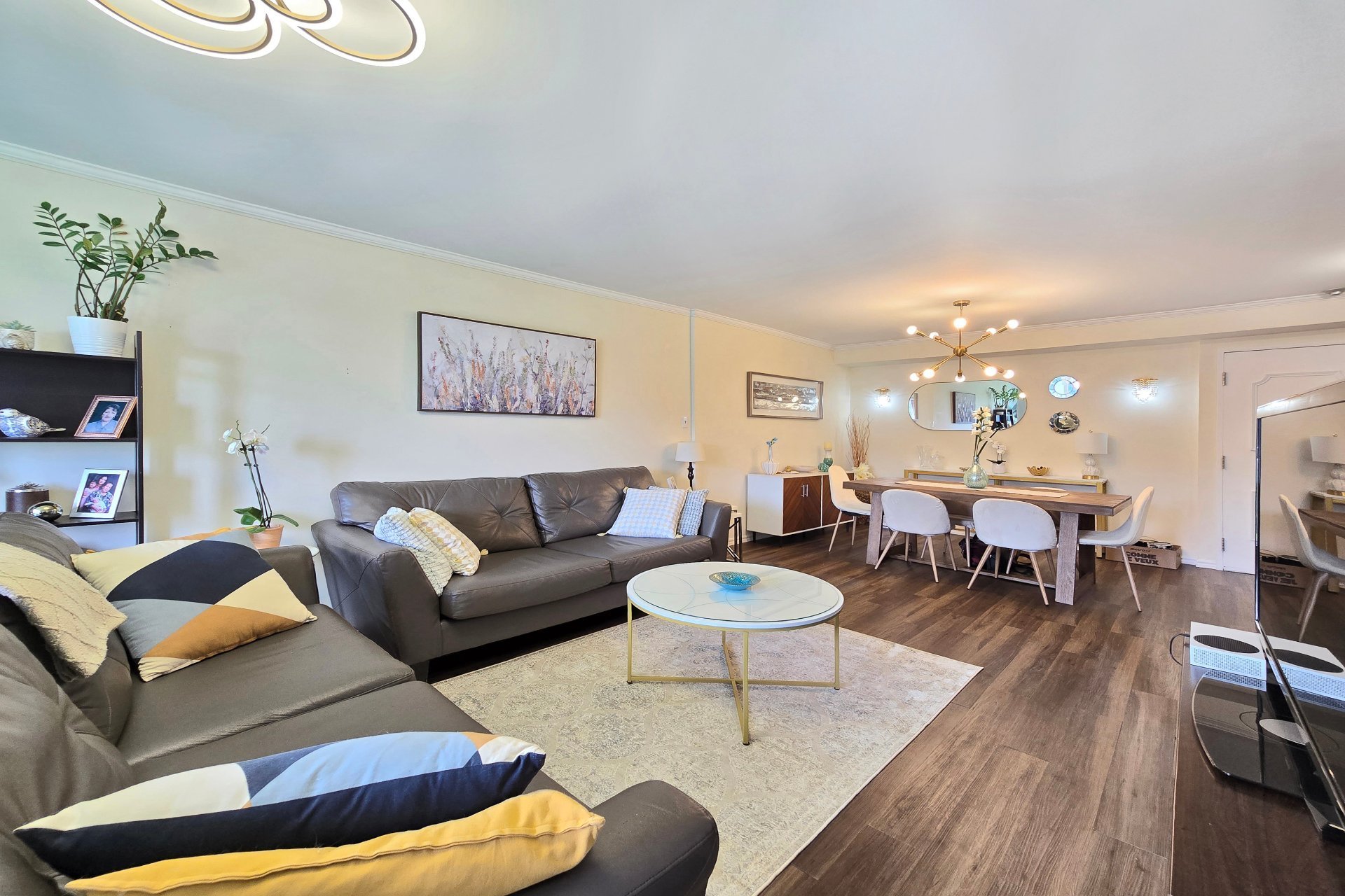 #805 - 5740 Av. Rembrandt