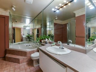 Ensuite bathroom