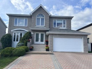 2124 Rue de la Gironde — photo 1