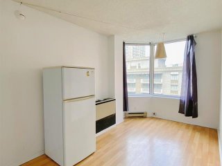 #850 - 1055 Rue St-Mathieu
