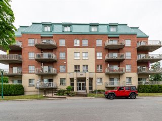 #105 - 625 Place Georges-Dor