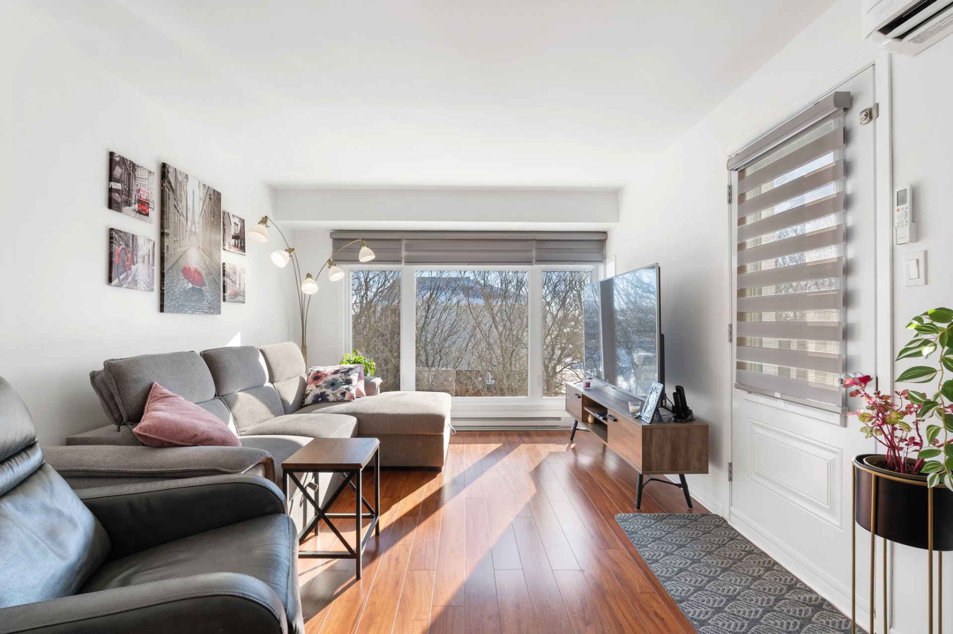 #317 - 3001 Rue des Émeraudes