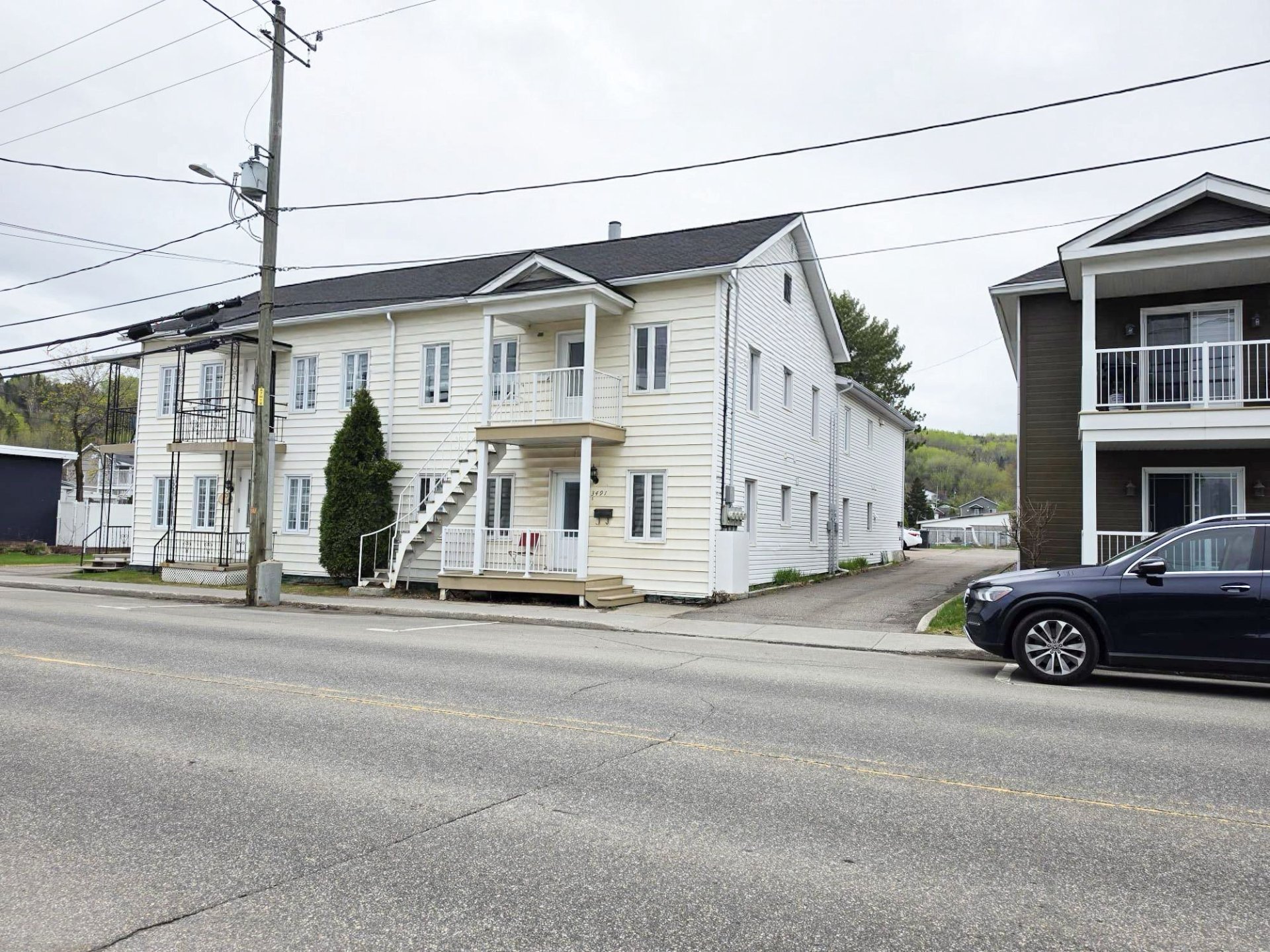 3491 Boul. de la Grande-Baie S.