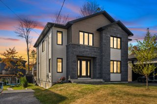 1073 Rue des Algonquins