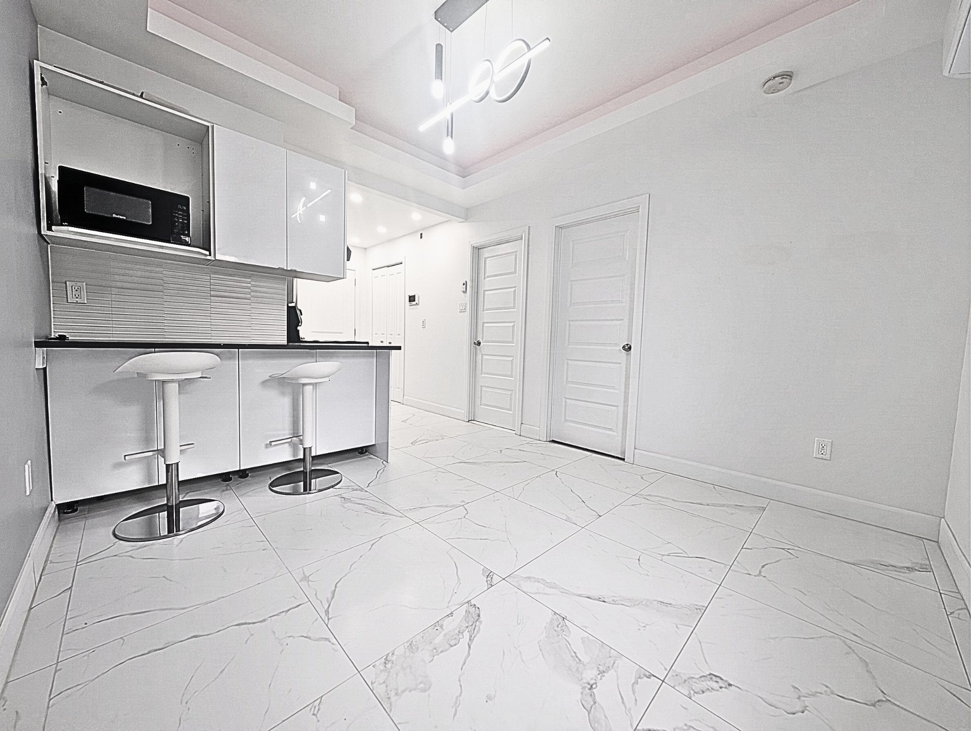 #2 - 2351 Rue Allard
