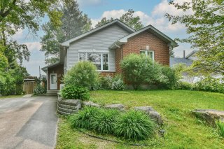 8531 Rue Centrale