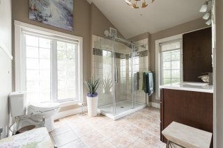 Ensuite bathroom