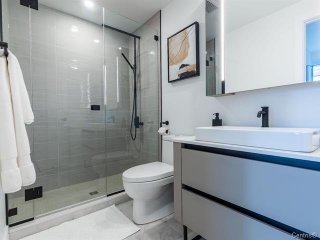 Ensuite bathroom