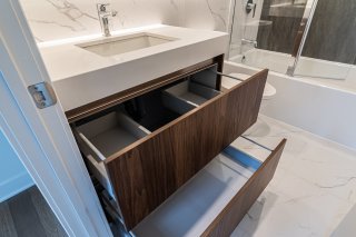 Ensuite bathroom