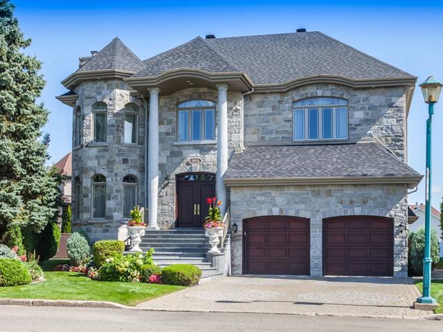 3153 Av. des Aristocrates