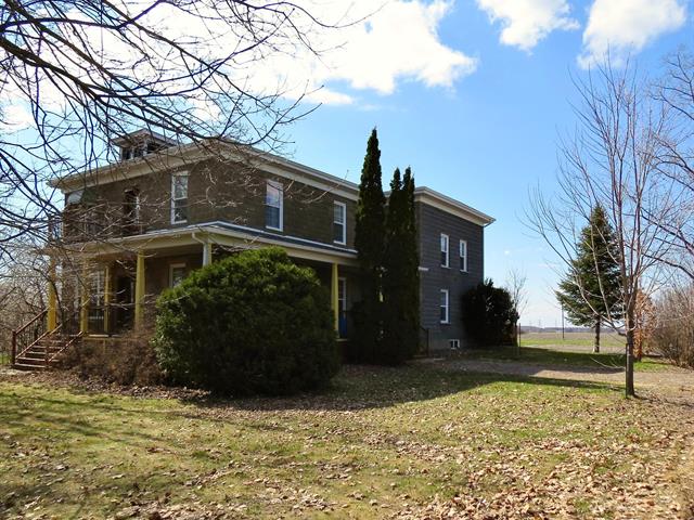 218 Boul. Yvon-L'Heureux S.