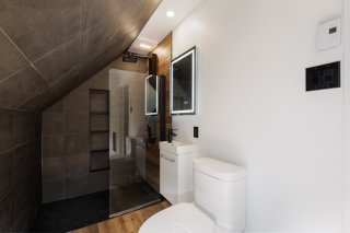 Ensuite bathroom