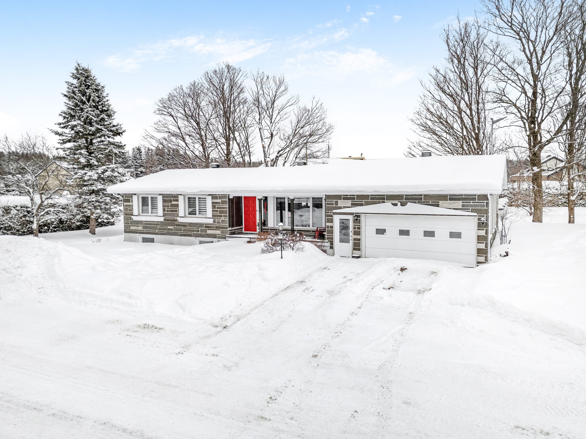  311 Rue de la Fabrique