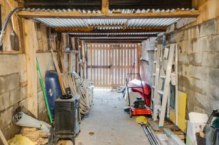Shed