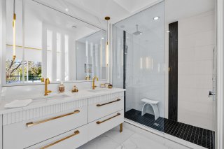 Salle de bains attenante à la CCP
