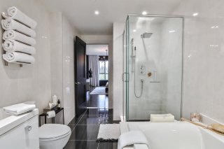 Ensuite bathroom