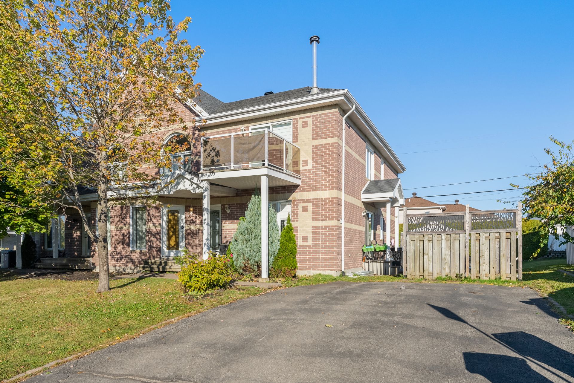 839 Rue de la Citronnelle