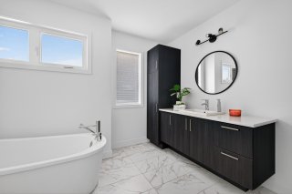 Salle de bains attenante à la CCP