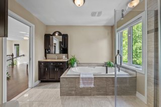 Salle de bains attenante à la CCP