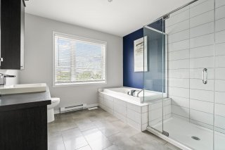 Ensuite bathroom