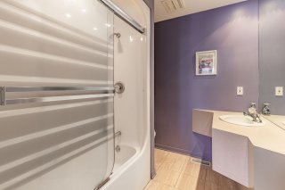 Ensuite bathroom