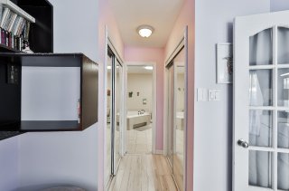 Walk-in closet