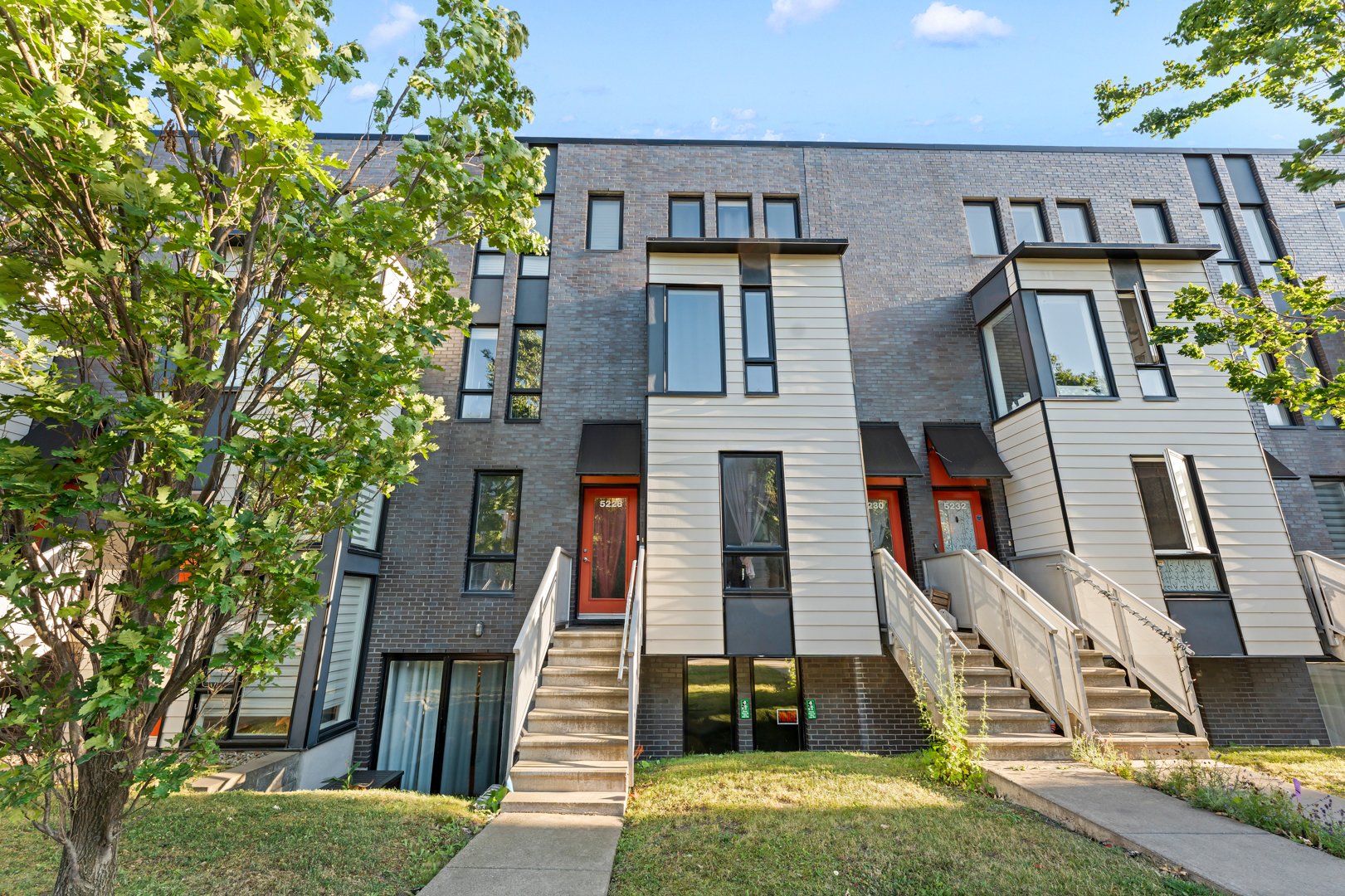 5228 Rue Gabriele-Frascadore