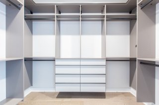 Walk-in closet