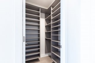 Walk-in closet