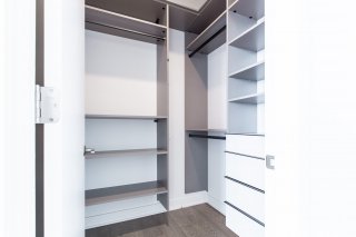 Walk-in closet