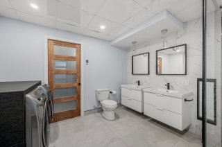 Salle de bains attenante à la CCP