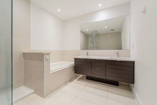 Ensuite bathroom