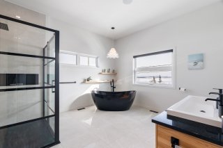 Salle de bains attenante à la CCP