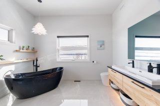 Salle de bains attenante à la CCP