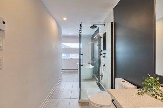 Salle de bains attenante à la CCP