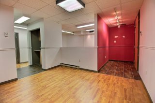 #100 - 2630 Rue King O.