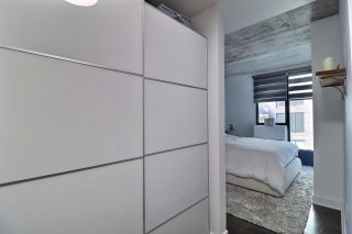 Walk-in closet