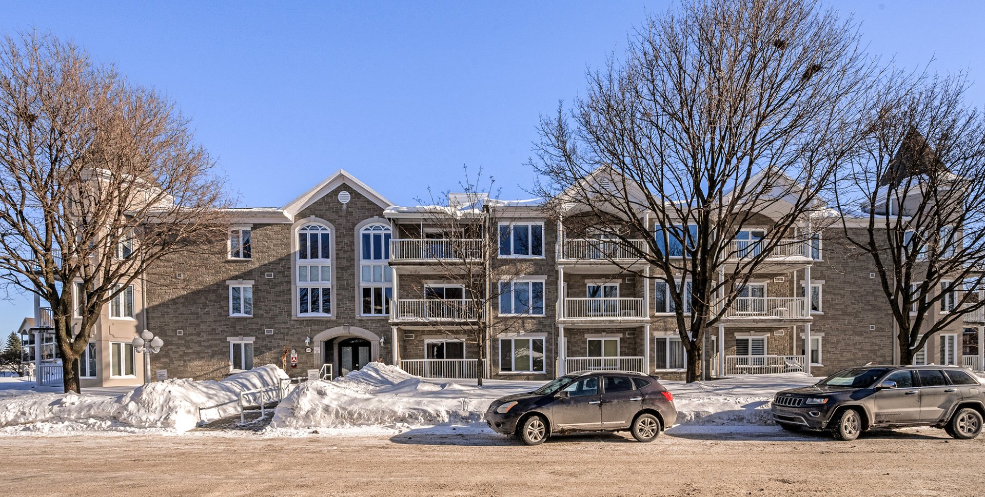 #116 1075 Rue du Massif