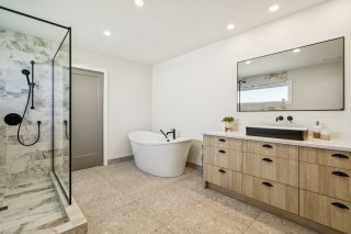 Salle de bains attenante à la CCP