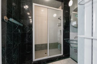 Ensuite bathroom