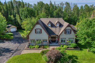 1007 Rue Frédéric-Doyon