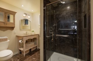 Ensuite bathroom