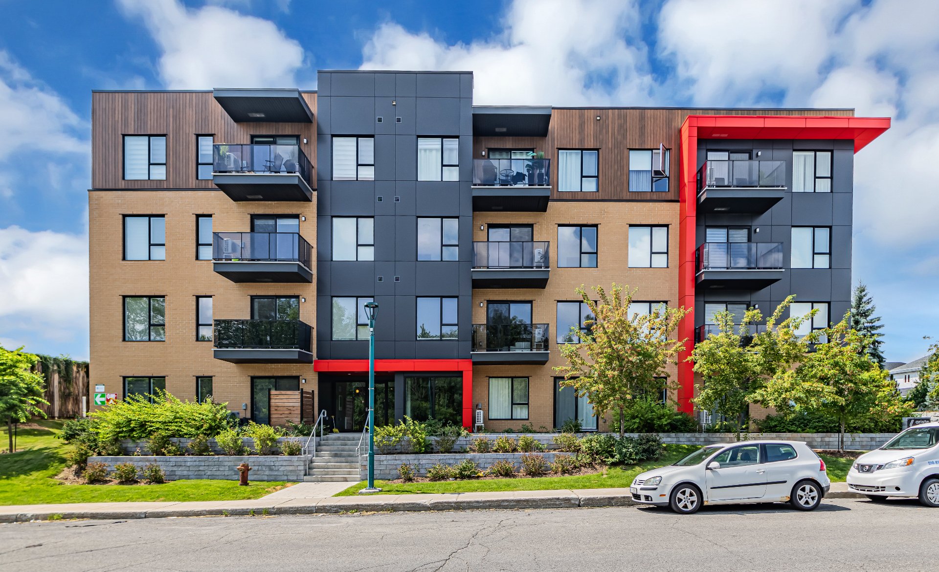 #104 - 3060 Rue de la Comtesse